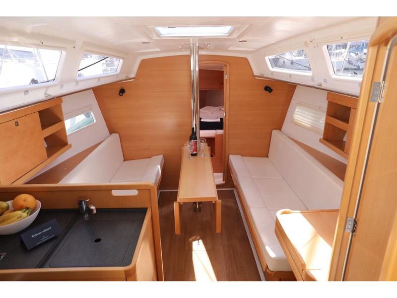 Book yachts online - sailboat - Sun Odyssey 319 - Spider Kiss - rent