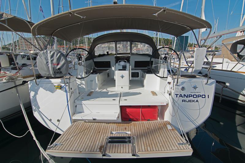 Book yachts online - sailboat - Sun Odyssey 440 - Tanpopo - rent