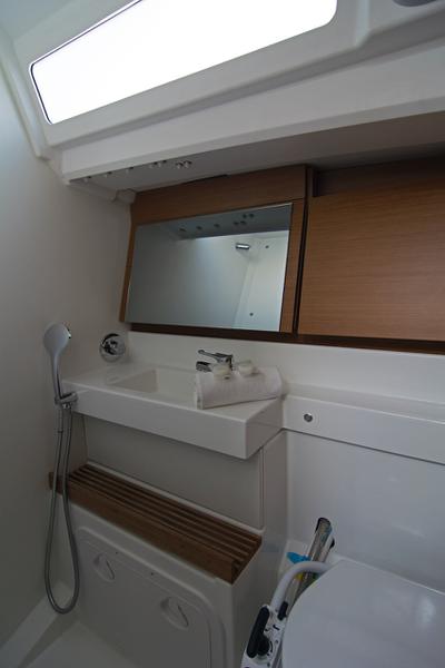 Book yachts online - sailboat - Sun Odyssey 440 - Tanpopo - rent
