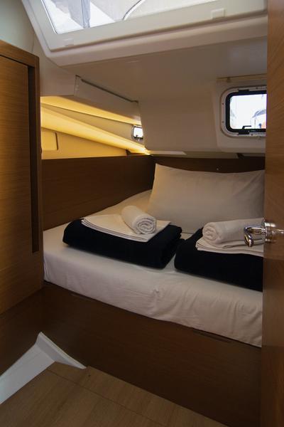 Book yachts online - sailboat - Sun Odyssey 440 - Tanpopo - rent