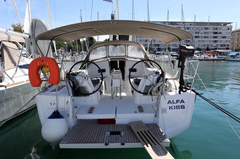 Book yachts online - sailboat - Sun Odyssey 349 - Alfa Kiss - rent