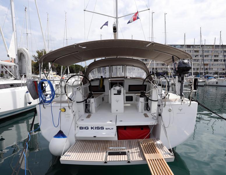 Book yachts online - sailboat - Sun Odyssey 440 - Big Kiss - rent
