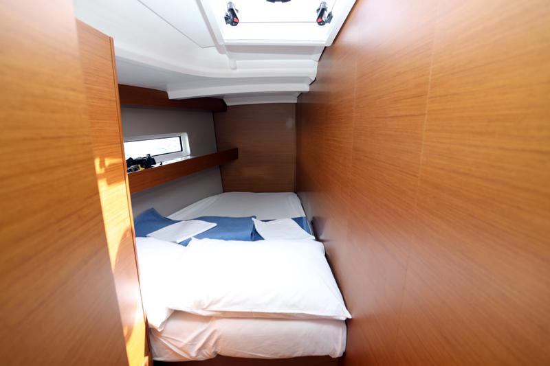 Book yachts online - sailboat - Sun Odyssey 440 - Big Kiss - rent