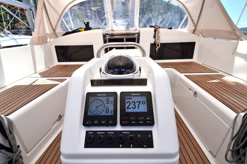 Book yachts online - sailboat - Sun Odyssey 440 - Sigma Kiss - rent