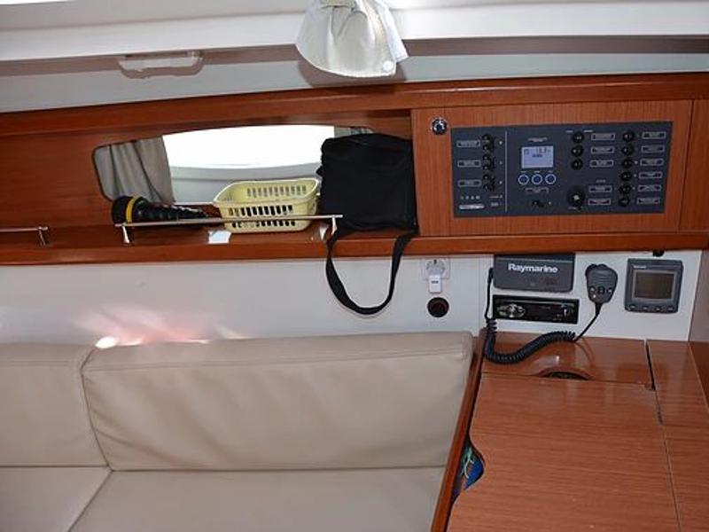 Book yachts online - sailboat - Oceanis 34 - Sixth - rent