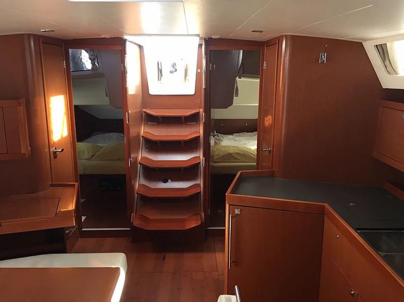 Book yachts online - sailboat - Oceanis 45 V - Viki - rent