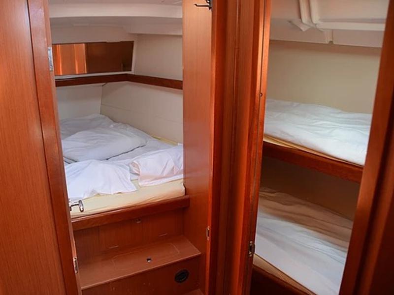 Book yachts online - sailboat - Oceanis 43 BS - Blue Star II - rent