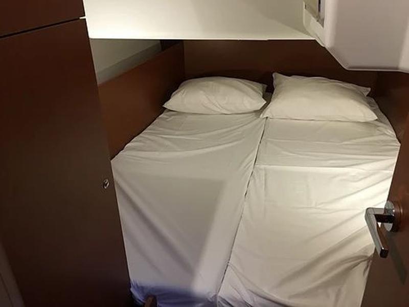 Book yachts online - sailboat - Oceanis 35 - Vendy - rent