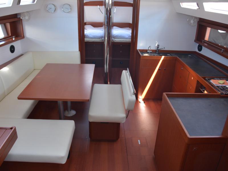 Book yachts online - sailboat - Oceanis 48 - Lucy - rent