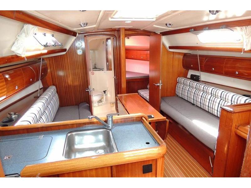 Book yachts online - sailboat - Bavaria 36 - SW - 36B - 03 - rent
