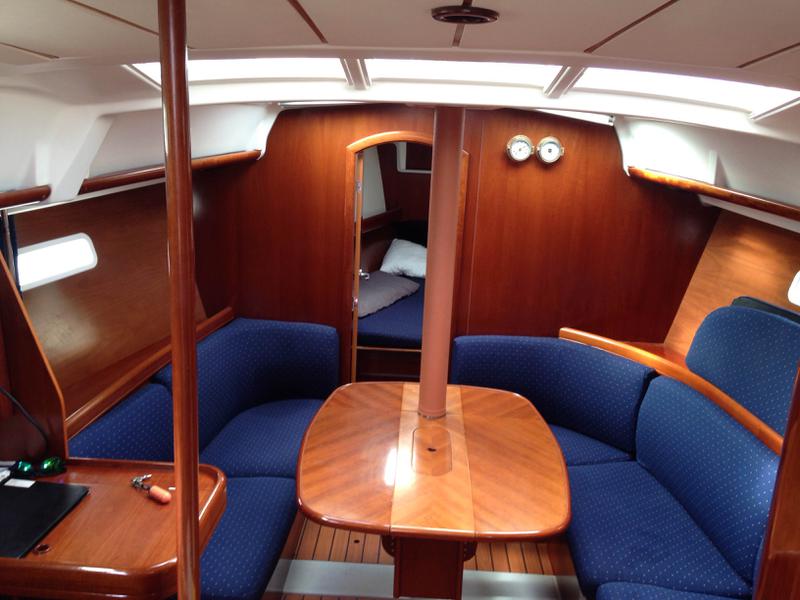 Book yachts online - sailboat - Oceanis 373 Clipper - SW - 373C - 04P - rent