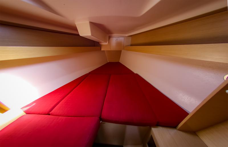 Book yachts online - sailboat - Elan 350 - Batana - rent