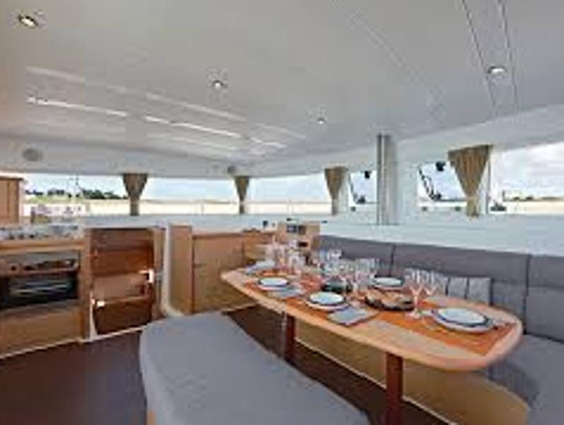 Book yachts online - catamaran - Lagoon 421 - Gemini - rent