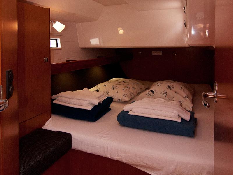 Book yachts online - sailboat - Bavaria Cruiser 46 - Diamond Kiss - rent