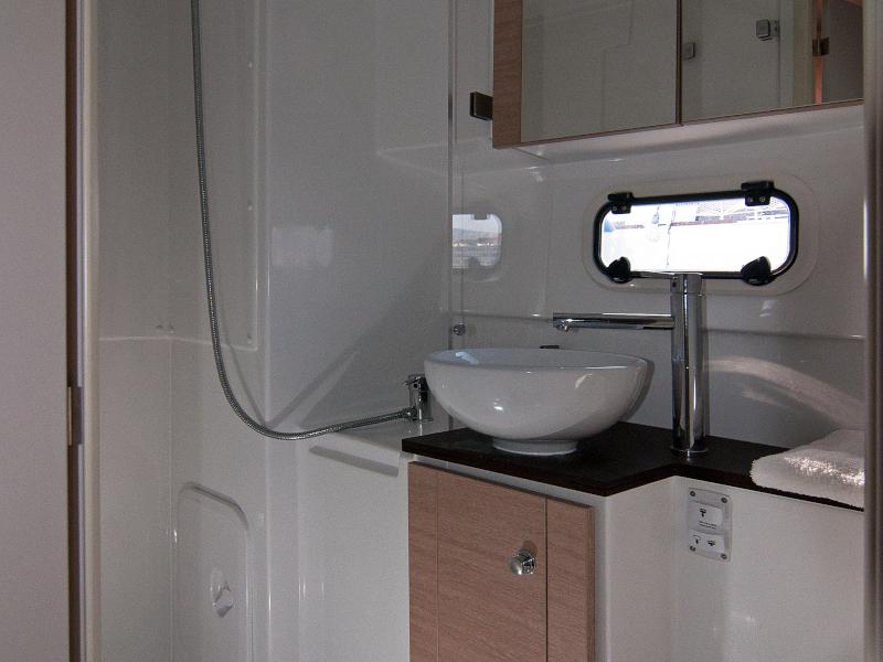 Book yachts online - catamaran - Bali 4.5 - Adria Chicha - rent