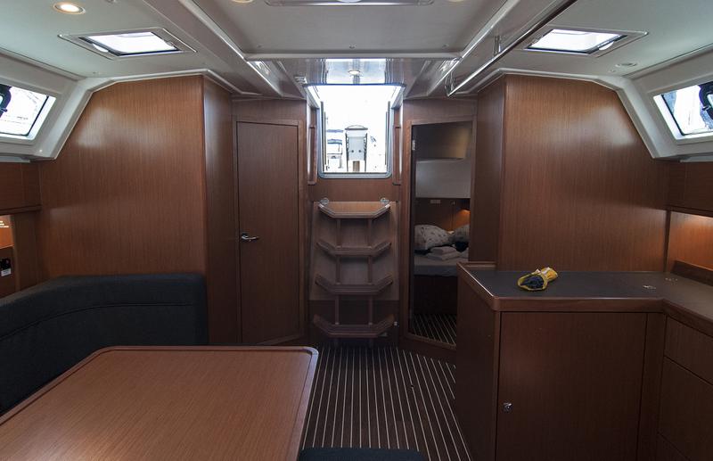 Book yachts online - sailboat - Bavaria Cruiser 46 - Adria Myriam - rent