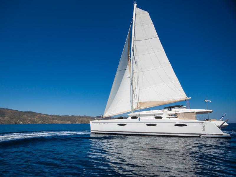 Book yachts online - catamaran - Sanya 57 - 5 cabi version - Highjinks II - rent