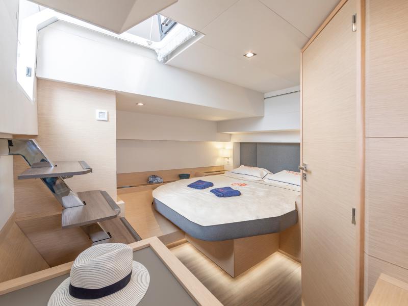 Book yachts online - catamaran - Alegria 67 - Number One - rent