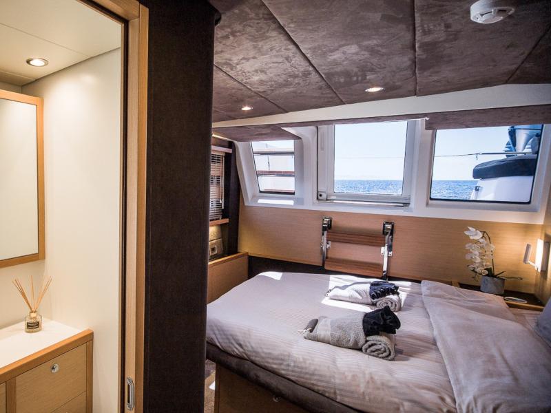 Book yachts online - catamaran - Lagoon 62 - 4 cabin version - Carpe Diem - rent