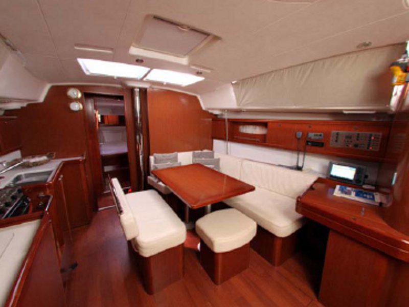 Book yachts online - sailboat - Oceanis 43 - Cote D'Azur - rent