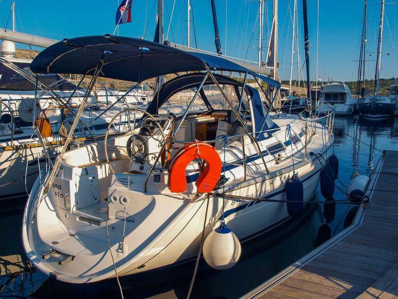 Book yachts online - sailboat - Bavaria 32 - Sea Star - rent