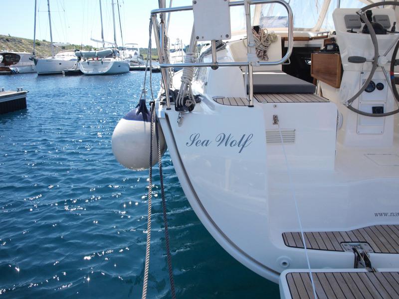 Book yachts online - sailboat - Bavaria 36 - Sea Wolf - rent