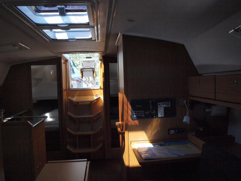 Book yachts online - sailboat - Bavaria 36 - Sea Wolf - rent