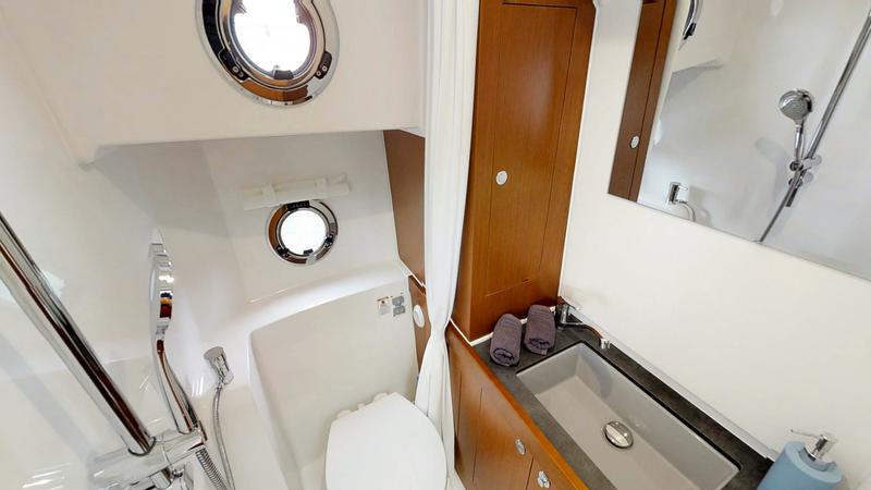 Book yachts online - motorboat - Beneteau Swift Trawler 30 - Odysseus - rent