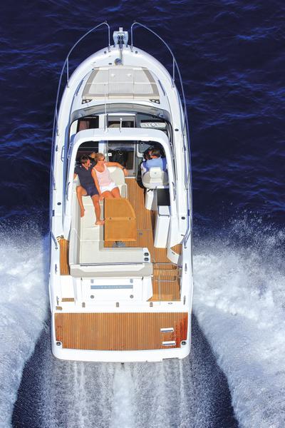 Book yachts online - motorboat - Jeanneau Leader 30 - Jeanneau Leader 30 (2018) - rent