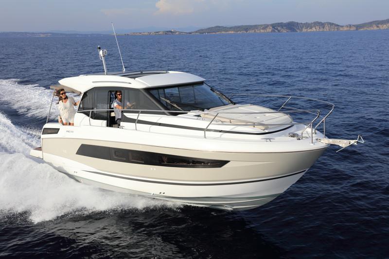 Book yachts online - motorboat - Jeanneau NC 33 - Jeanneau NC 33 - rent