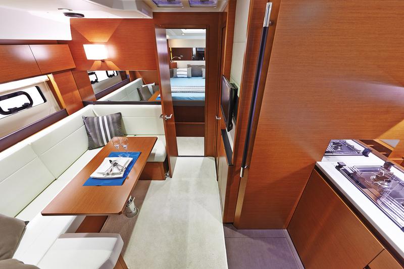 Book yachts online - motorboat - Jeanneau Leader 40 - Jeanneau Leader 40 (2019) - rent