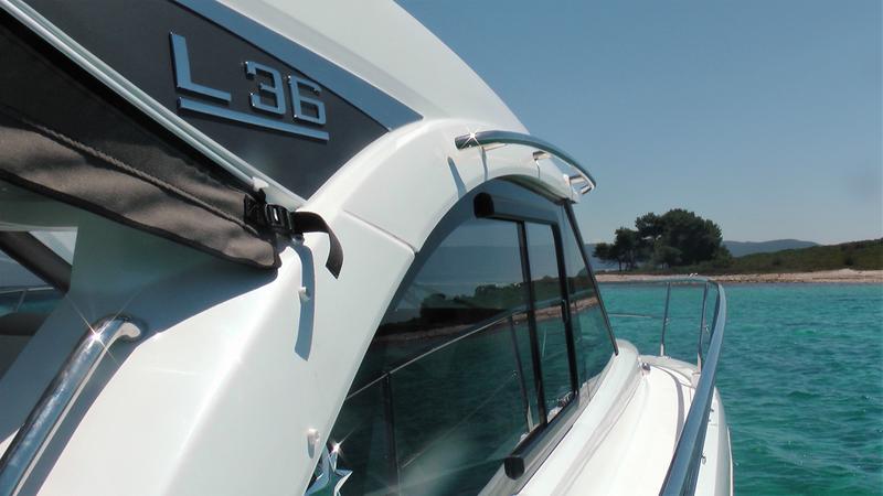 Book yachts online - motorboat - Jeanneau Leader 36 - Jeanneau Leader 36 ('17) - rent