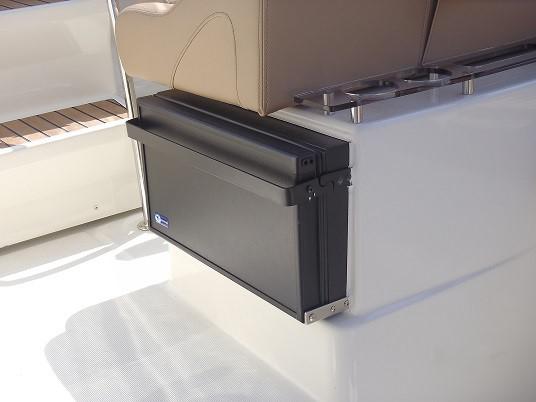 Book yachts online - motorboat - Jeanneau Cap Camarat 7.5 DC - Jeanneau Cap Camarat 7.5 DC - rent