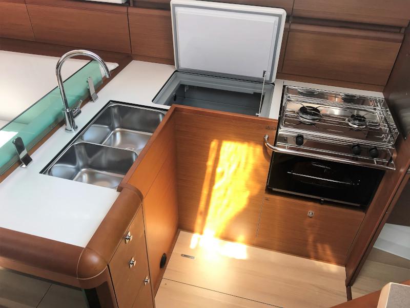 Book yachts online - sailboat - Sun Odyssey 419 - Bowie - rent