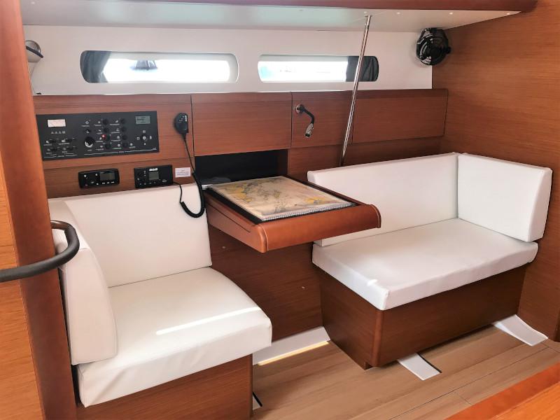 Book yachts online - sailboat - Sun Odyssey 449 - Janis - rent