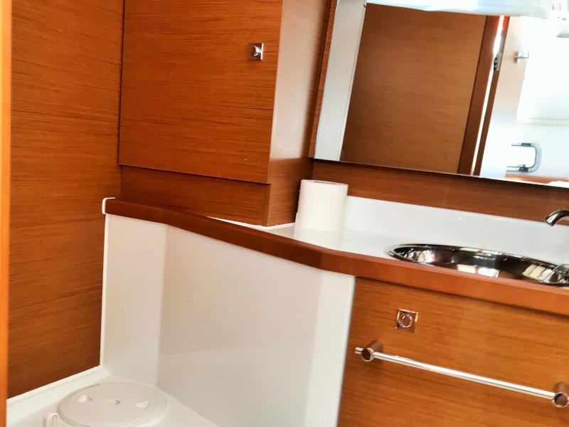 Book yachts online - sailboat - Sun Odyssey 389 - Freddie - rent