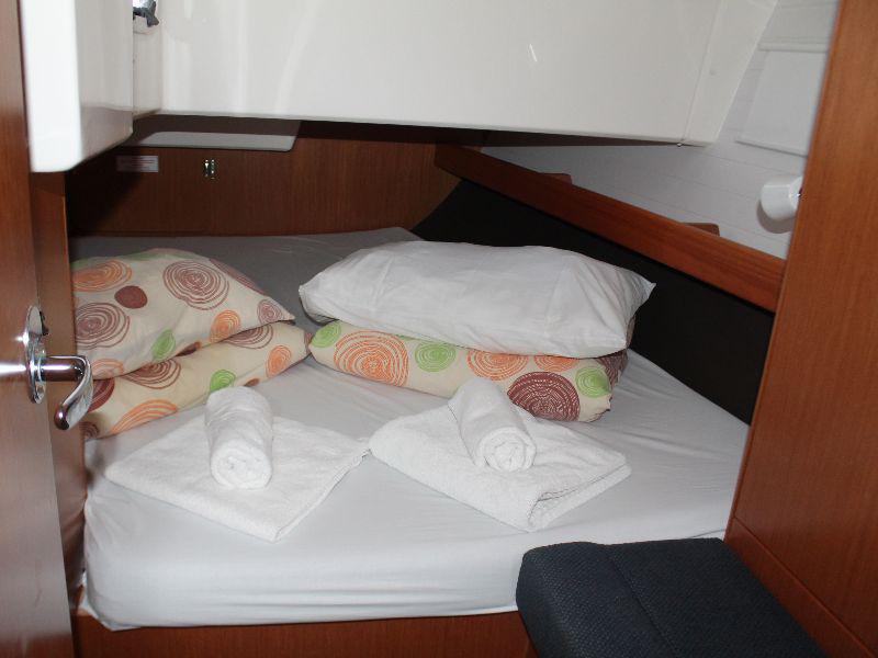 Book yachts online - sailboat - Bavaria Cruiser 41 - summer elli - rent