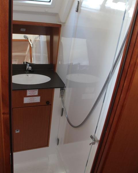 Book yachts online - sailboat - Bavaria Cruiser 41 - summer elli - rent