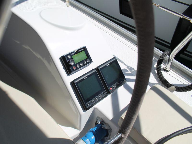 Book yachts online - sailboat - Bavaria Cruiser 41 - summer elli - rent