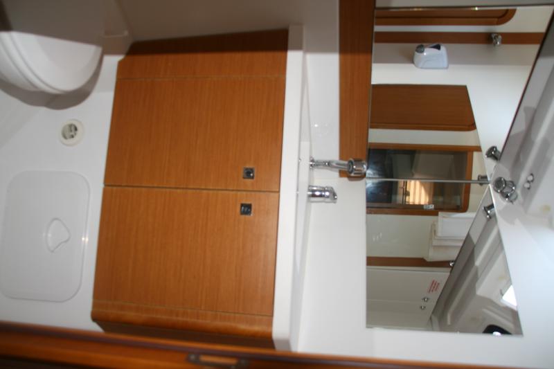 Book yachts online - sailboat - Jeanneau 53 (4cab) - Trinity - rent