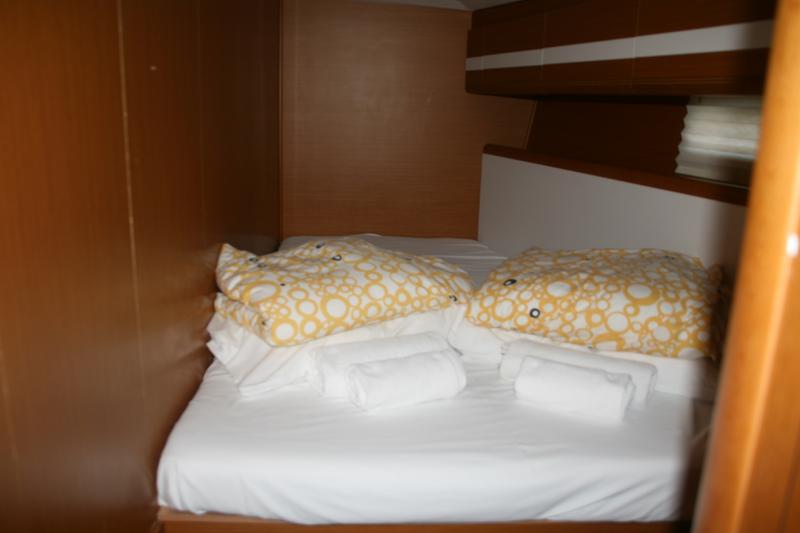 Book yachts online - sailboat - Jeanneau 53 (4cab) - Trinity - rent