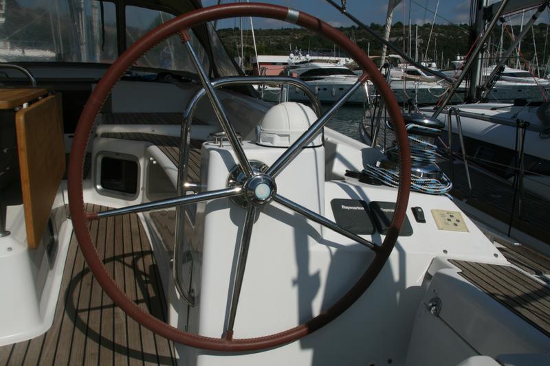 Book yachts online - sailboat - Jeanneau 53 (4cab) - Trinity - rent