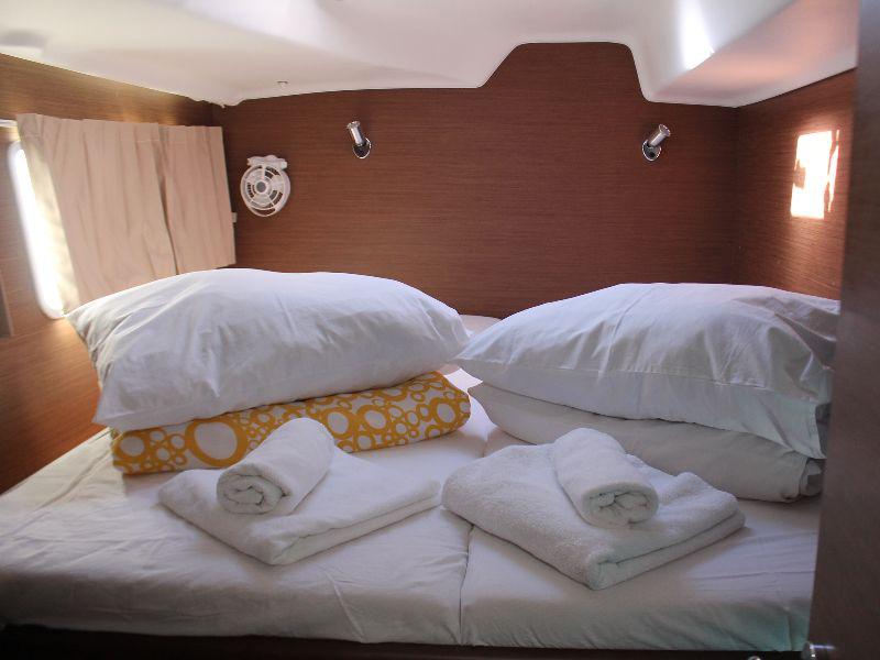 Book yachts online - catamaran - Lagoon 380 - daiquiri - rent