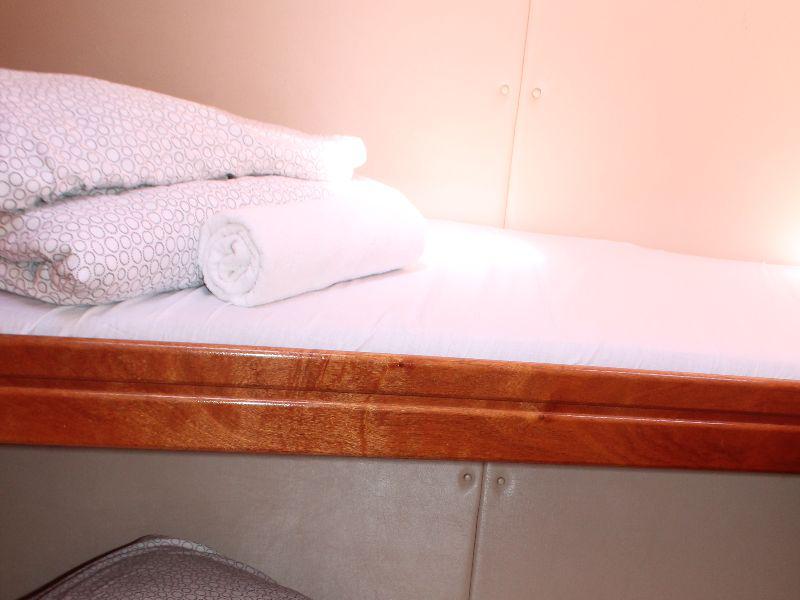 Book yachts online - sailboat - Bavaria 46 Cruiser Veritas edition - jono - rent