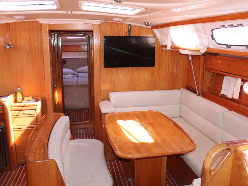 Book yachts online - sailboat - Bavaria 46 Cruiser Veritas edition - jono - rent