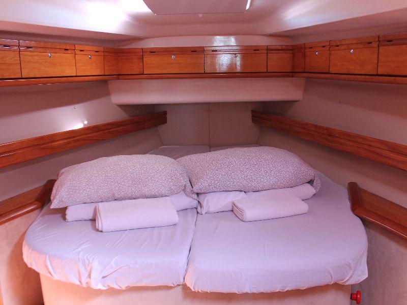 Book yachts online - sailboat - Bavaria 46 Cruiser Veritas edition - mirna - rent