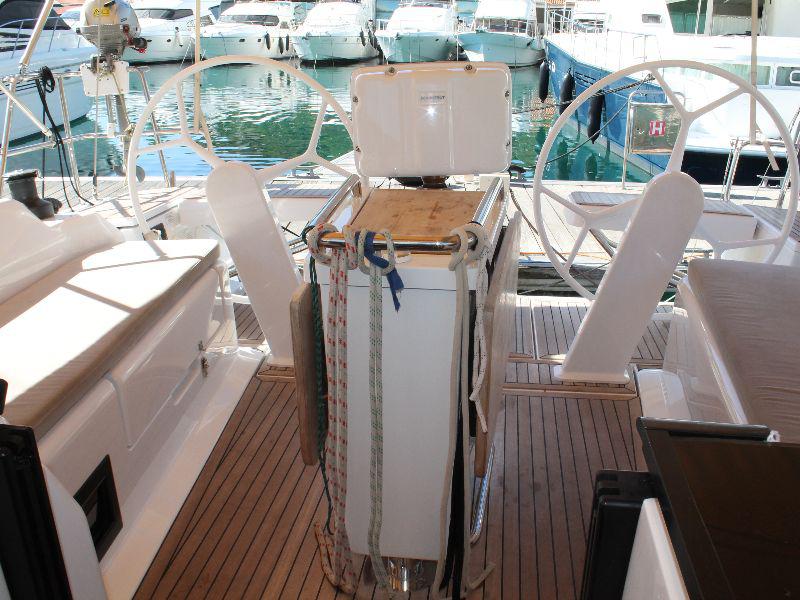 Book yachts online - sailboat - Hanse 418 - Laysan - rent