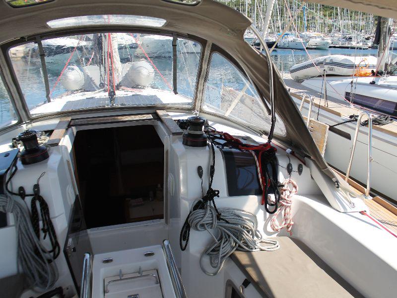 Book yachts online - sailboat - Sun Odyssey 379 (2cab) - b'elli - rent