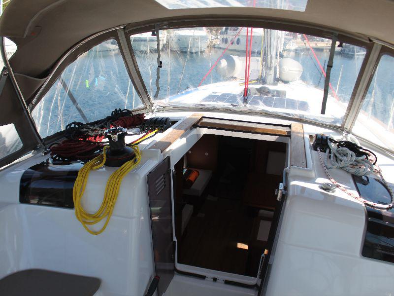 Book yachts online - sailboat - Sun Odyssey 419 - mango tango - rent
