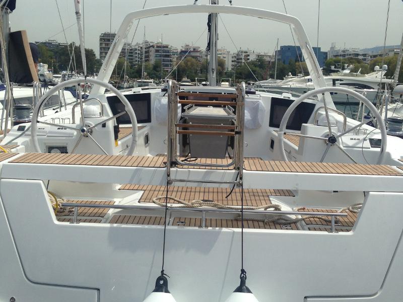 Book yachts online - sailboat - Oceanis 45 - Aeolian Wind - rent